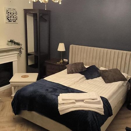 Luxury Airport Retreat Apartment Клуж-Напока Екстериор снимка