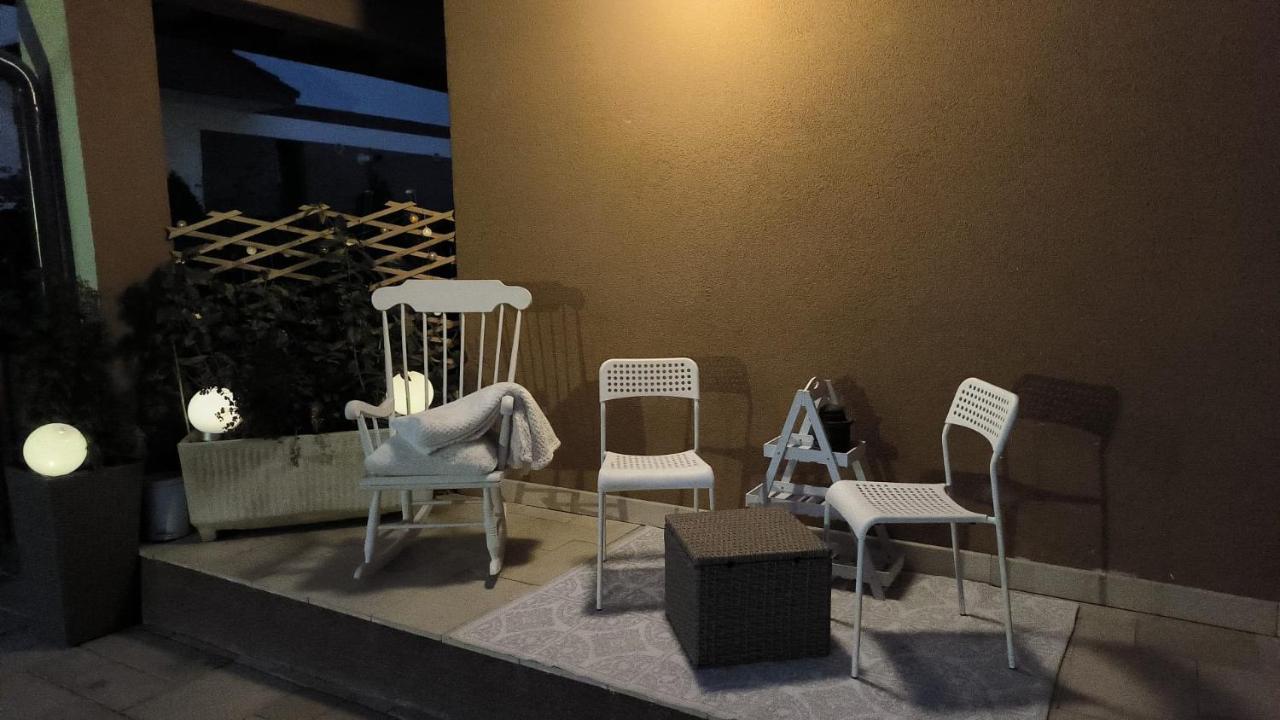 Luxury Airport Retreat Apartment Клуж-Напока Екстериор снимка