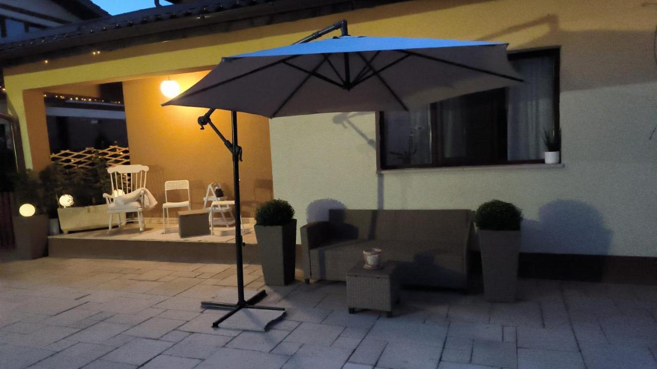 Luxury Airport Retreat Apartment Клуж-Напока Екстериор снимка